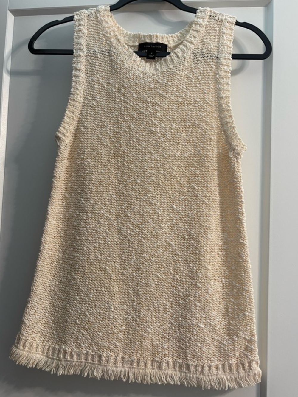Ann Taylor Women’s Cream Sleeveless Fringe-Knit Top